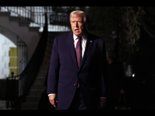 Trump, 'con Zelensky abbiamo fatto molti progressi verso la pace'