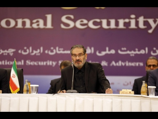 Teheran replica a Trump: 'Risponderemo duramente a qualsiasi aggressione'