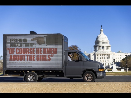 Il Wsj rivela: Epstein venne cacciato da Mar-a-Lago dopo le lamentele di una dipendete