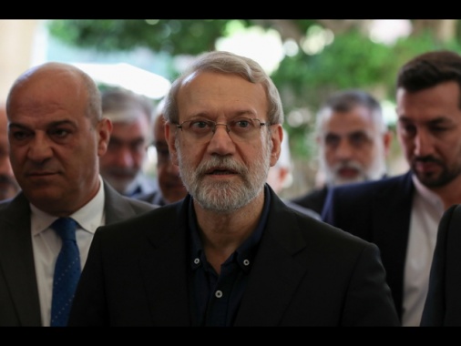 Teheran, 'Trump stia attento in caso di intervento in Iran'