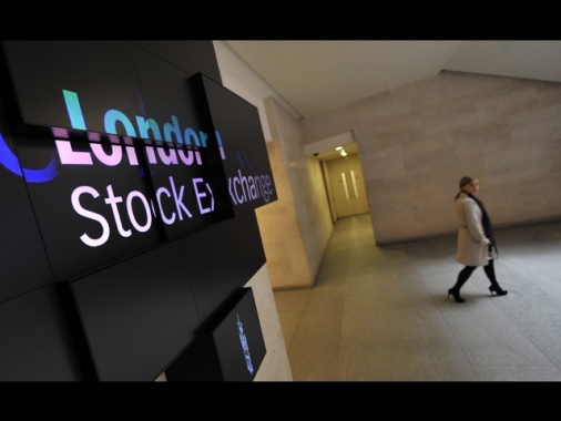 Titoli minerari trainano la Borsa di Londra sopra i 10.000 punti