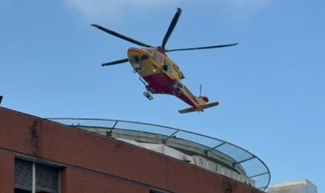 L’arrivo dell’elicottero al Niguarda