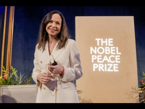 Ue, 'la transizione in Venezuela deve includere la Nobel Machado'