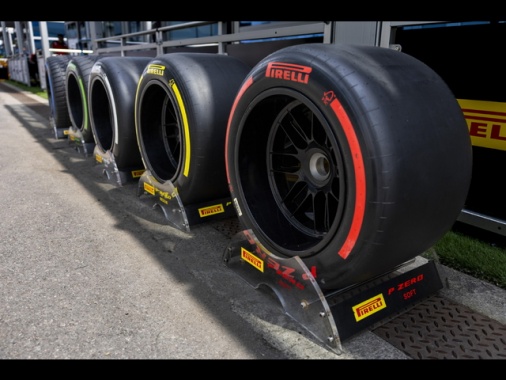 Pirelli e Sinochem trattano, sul tavolo anche opzione discesa al 10%