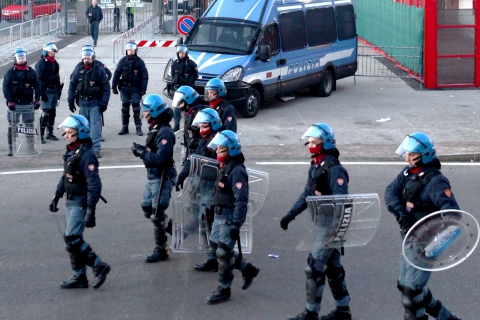 Dai Comuni alle parrocchie, gli ultras lavorano gratis