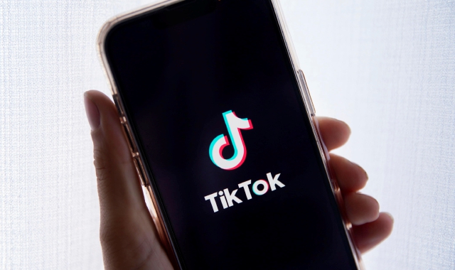 Varese, la diretta TikTok in caserma finisce in Tribunale