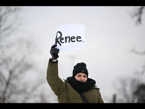 Media identificano l'agente dell'Ice che ha sparato a Minneapolis