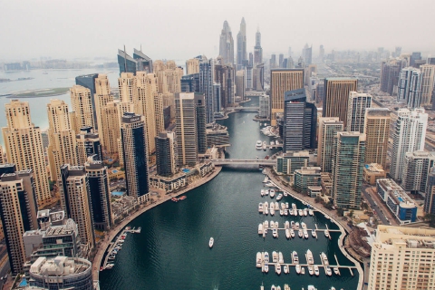 La casa a Dubai, i travestimenti, il raggiro: rom assolti