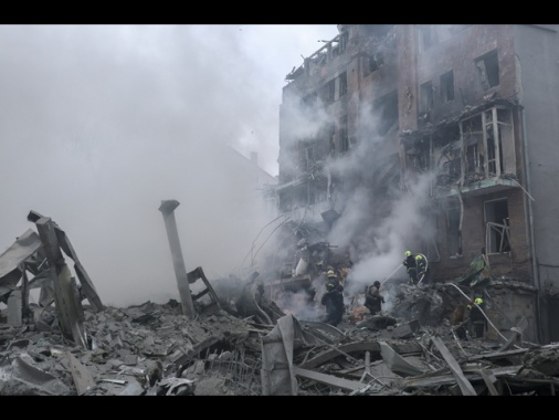 Mosca, colpita l'Ucraina con il missile ipersonico Oreshnik