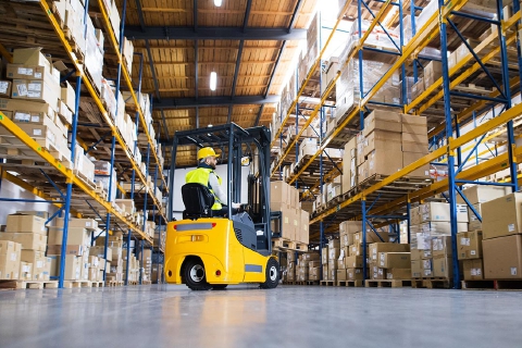 Varese, supermercati al freddo: dipendenti in protesta