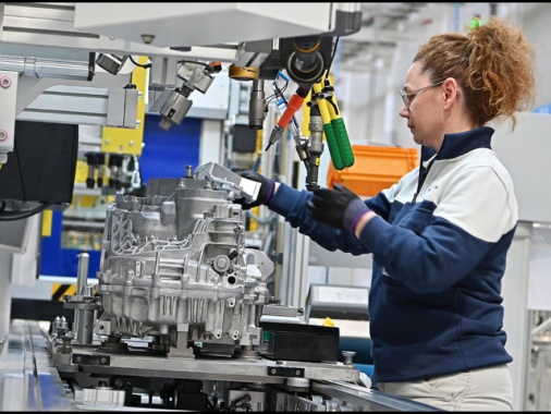 Stellantis, 'in Europa urgenti decisioni coraggiose, più flessibilità'