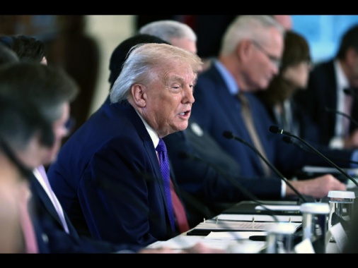 Trump ai petrolieri, 'tratterete con noi, non con Caracas'