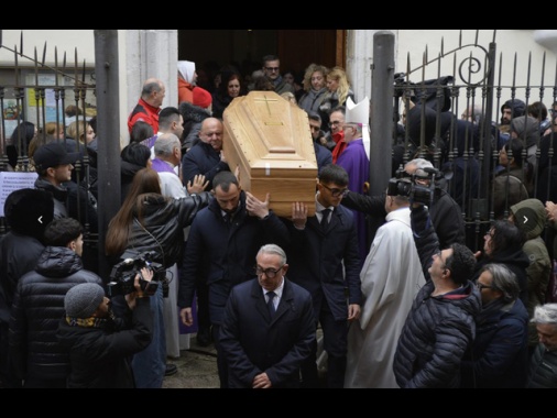 I funerali di Aurora, 'vogliamo giustizia non vendetta'