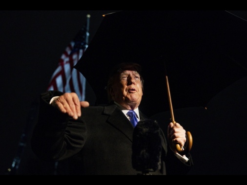 Decreto Trump per proteggere proventi vendita del petrolio venezuelano