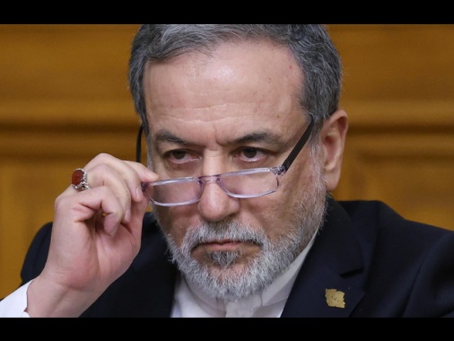 Teheran, 'situazione sotto controllo totale, presto tornerà internet