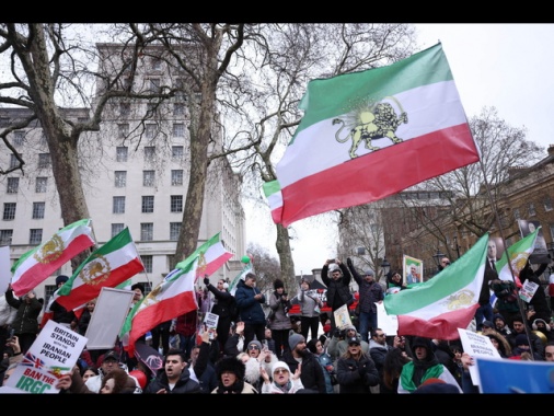 Media, gli Usa preparano cyberattacchi contro il regime in Iran