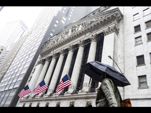 Wall Street apre debole, Dj -0,11%, Nasdaq +0,01%