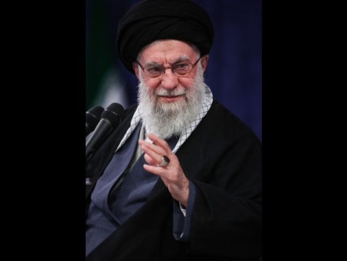 'L'Iran avverte, se attaccati colpiremo le basi Usa nella regione'