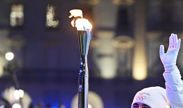 «Via la bandiera palestinese al passaggio della Fiamma olimpica»