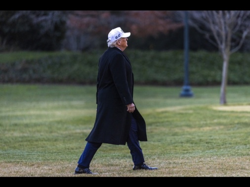 Reuters, 'possibile intervento militare Usa in Iran entro 24 ore'