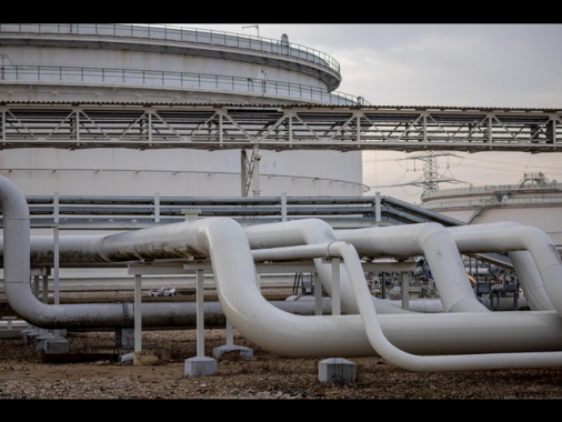 Petrolio ancora in calo Wti a 59,01 dollari al barile