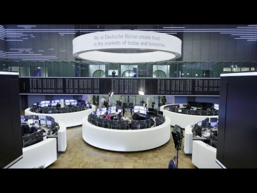 Borsa: l'Europa apre debole, Parigi -0,1%