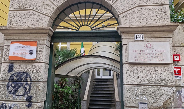 La scuola 'Domenico Chiodo' dove oggi uno studente diciottenne è stato accoltellato