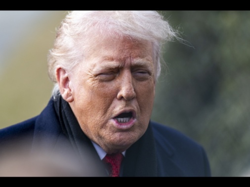 Trump, 'stiamo parlando con la Nato della Groenlandia'