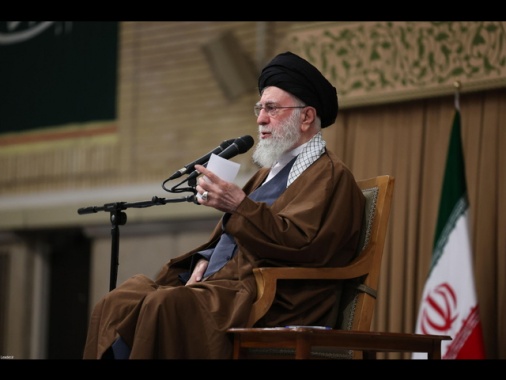 Khamenei attacca Trump, 'è colpevole per i morti in Iran'