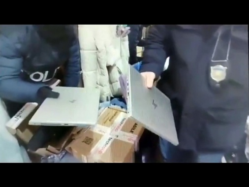 Sigilli a storico locale a Roma dopo la strage di Crans-Montana