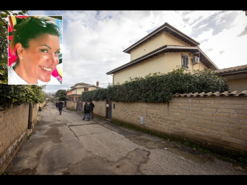 Donna scomparsa, trovato un corpo nella sede dell' azienda del marito