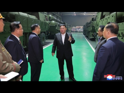 Kim Jong-un licenzia il vicepremier 'su due piedi' in vista del Congresso
