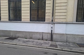 Scritte contro le forze dell’ordine, muri ripuliti al Crespi