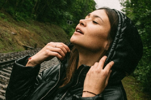 Comabbio, Asia Morellini: canto i miei posti del cuore