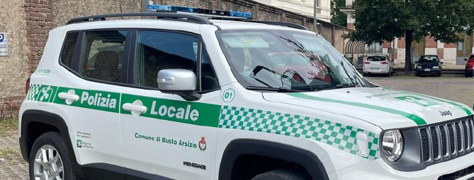 Busto Arsizio, due ciclisti investiti in venti minuti