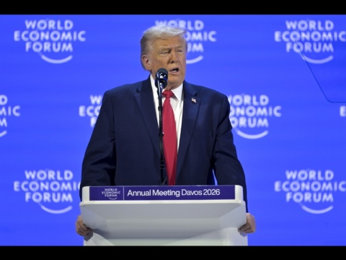 Trump, 'amo l'Europa ma non sta andando nella direzione giusta'