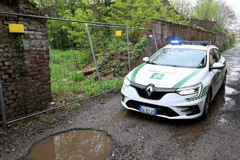 Violentata dietro la stazione: 21enne condannato a sei anni