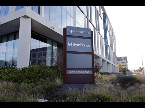 TikTok finalizza la separazione delle sua attività americane