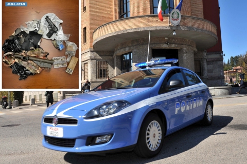 Un mitra Sten e una pistola Beretta nascoste al Campo dei Fiori