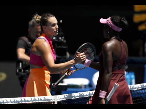 Australian Open, Sabalenka batte Mboko e vola ai quarti