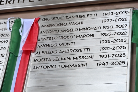 Varese, Famedio con tre sviste