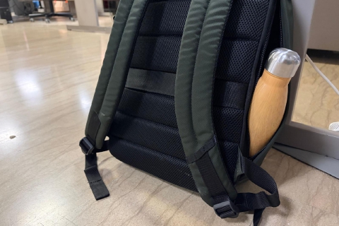 Ragazzine a scuola con la vodka nella borraccia