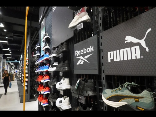 Gruppo cinese Anta acquista il 29% dell'azienda sportiva tedesca Puma