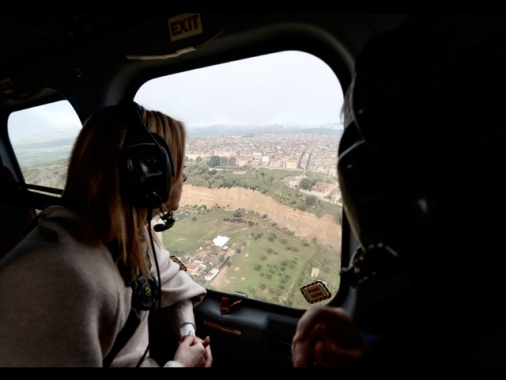 Meloni, 'a Niscemi non si ripeterà il 1997, agiremo celermente'