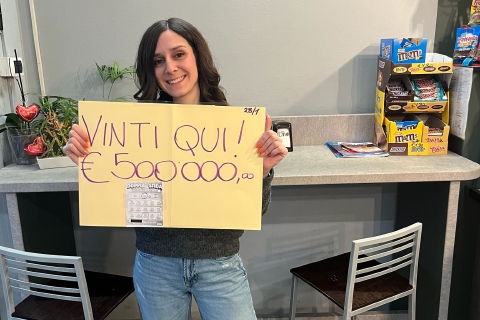 Vinto mezzo milione: Caronno baciata ancora dalla dea bendata