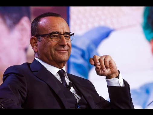 Non solo Gerry Scotti, contro Sanremo anche la Champions League