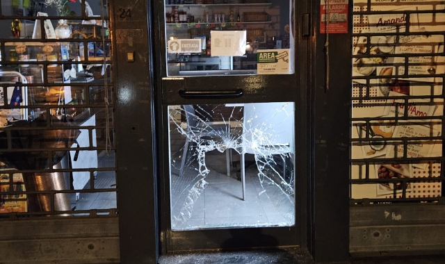 La spaccata al bar di via Procaccini