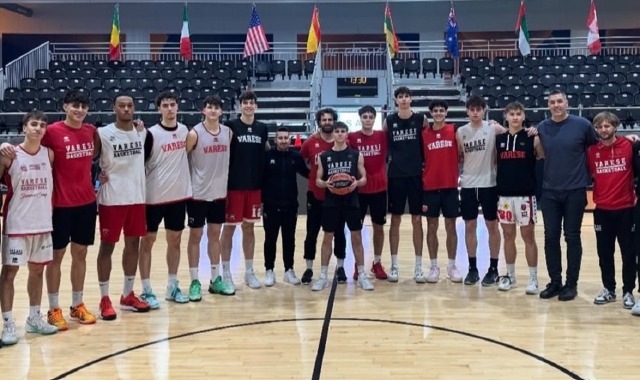 Phoenix schianta Varese 109-74