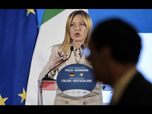 Meloni, domani riunione di governo, valutiamo decreto sicurezza