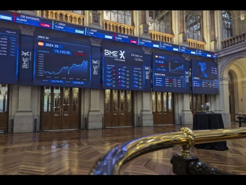 Borsa: gli indici europei a nuovi massimi, record per Madrid